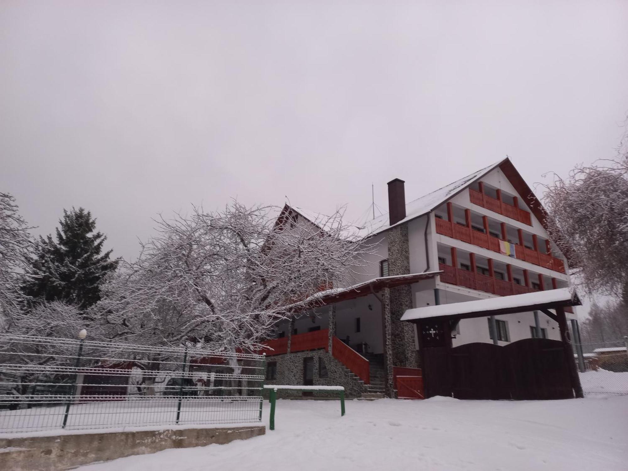 Casa De Vacanta Perla Colibitei Colibiţa Zewnętrze zdjęcie